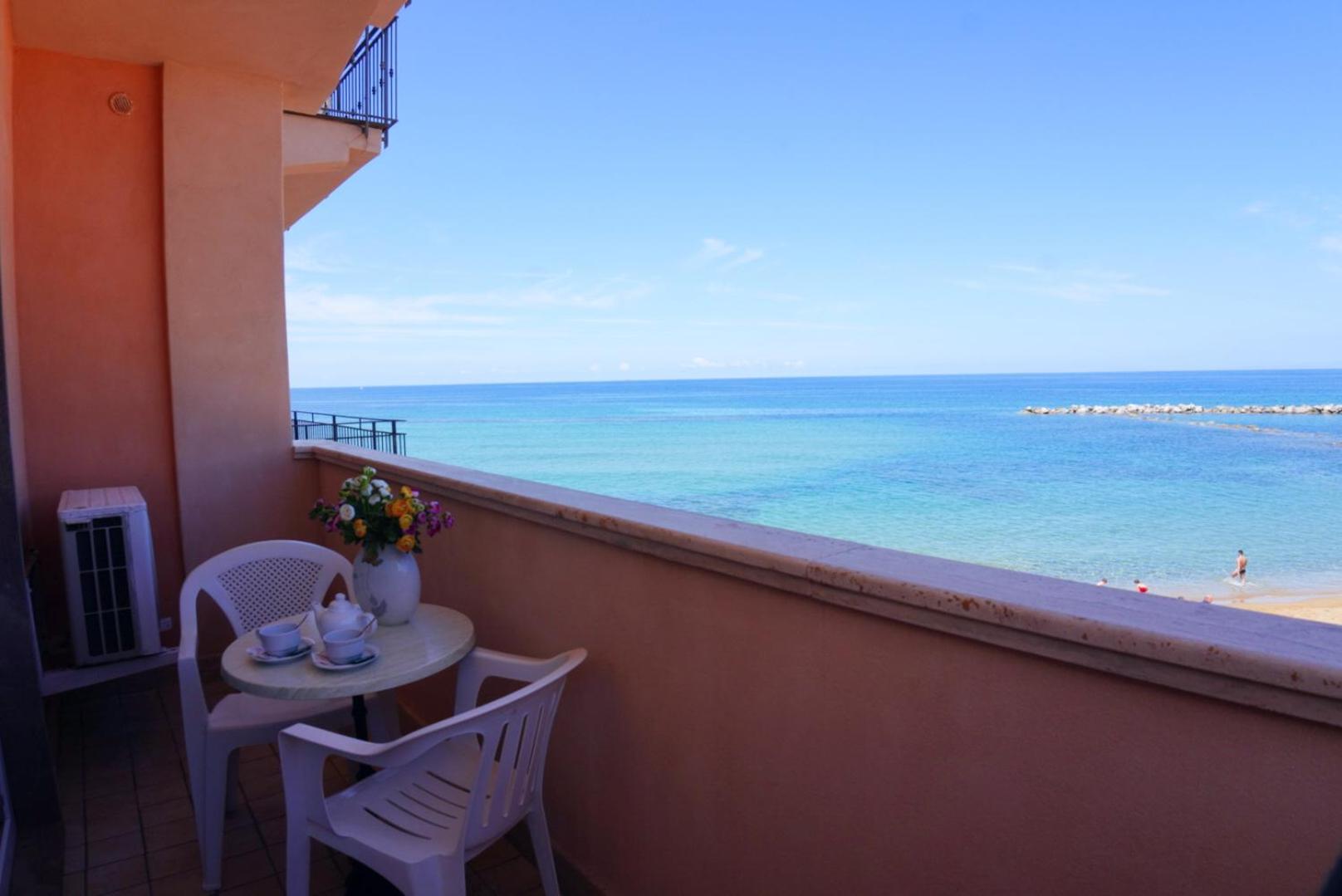 New Hotel Sonia Santa Maria di Castellabate Exterior photo